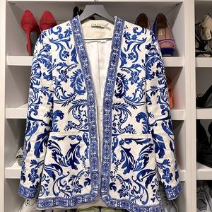 Blue & white Alice & Olivia embroidered blazer